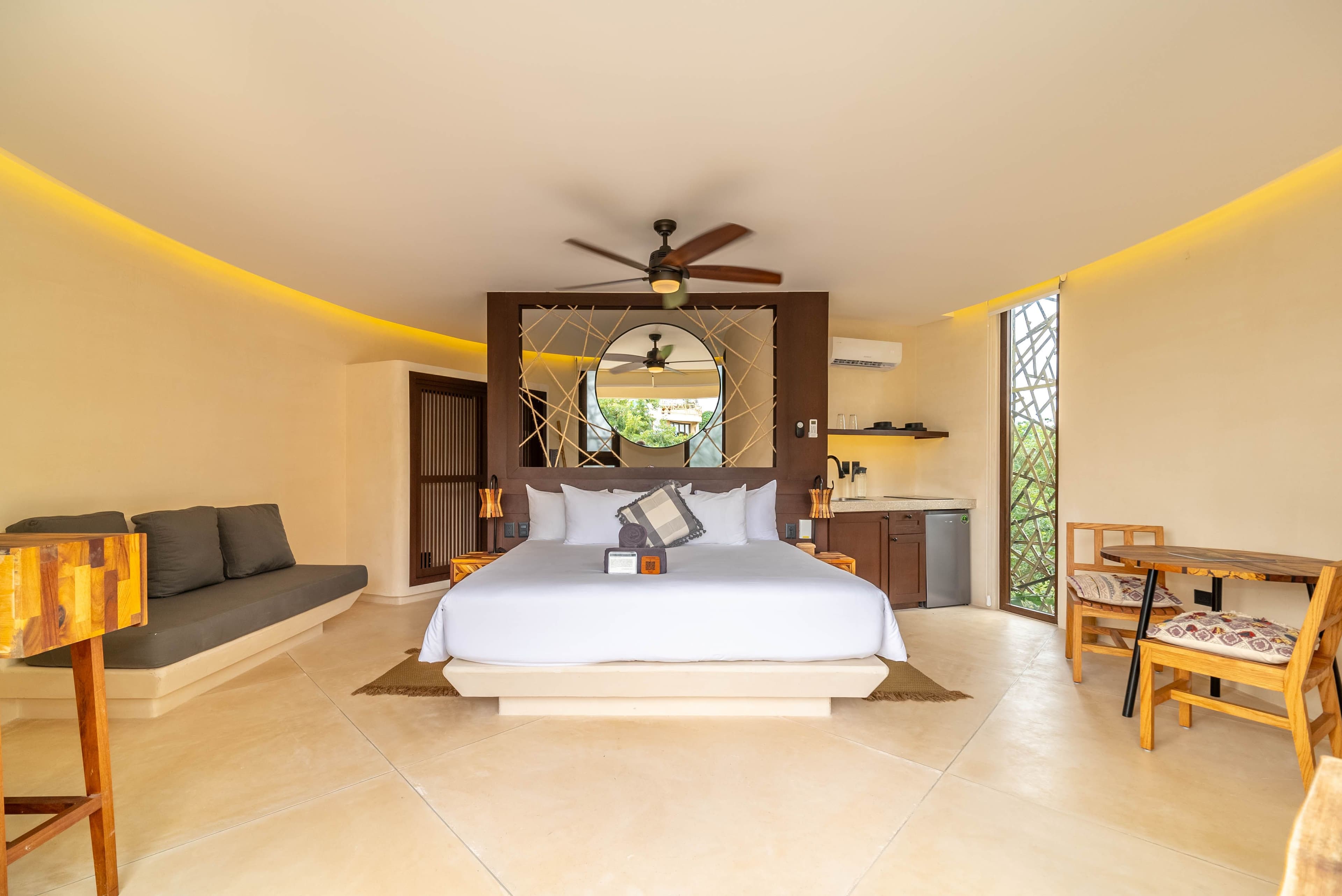 Lower-Level Treehouse Studio Suite - Main View